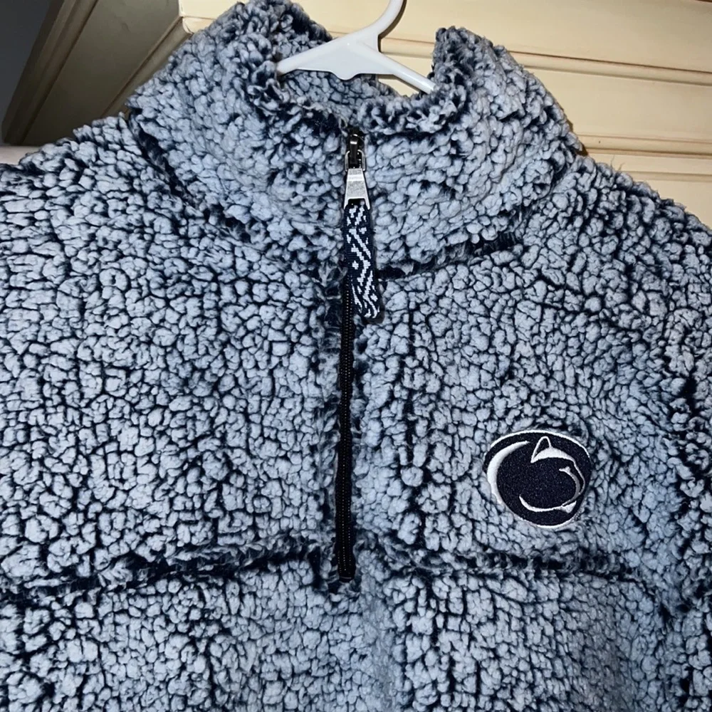Women’s Penn State fuzzy half zip - Picture 2 of 5